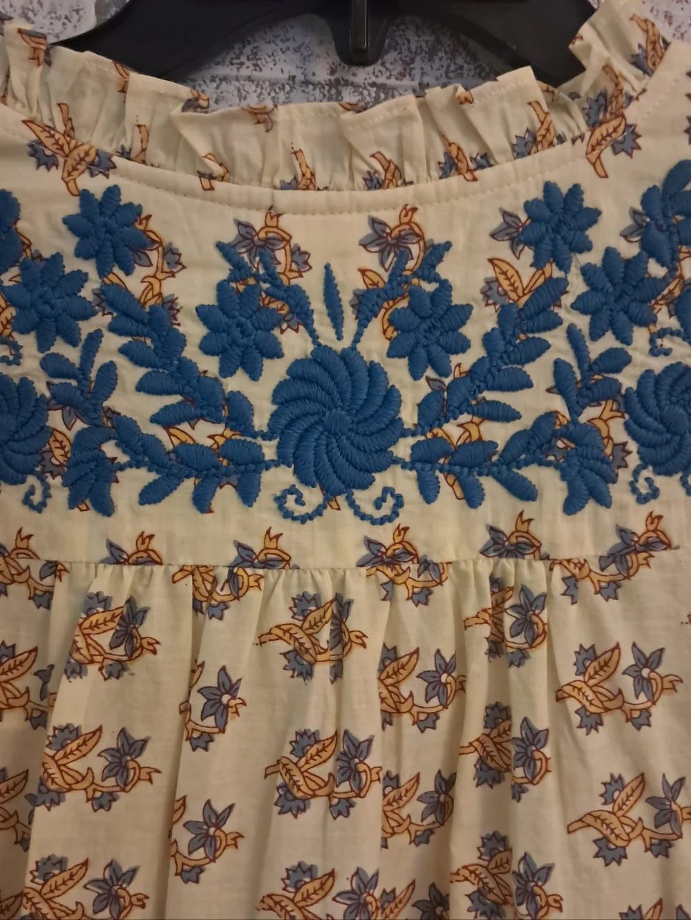 SISTER MARY EMBROIDERED BLOUSE SIZE SMALL - Picture 9 of 12